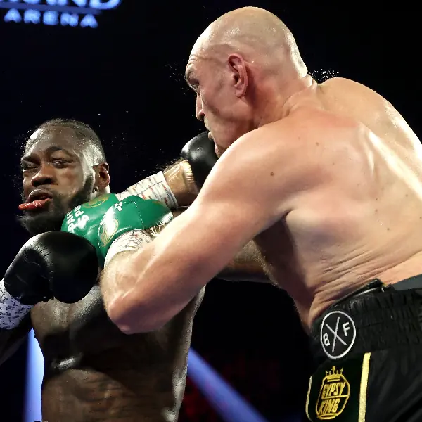 重砲對決！英國拳王 Fury 以 TKO 擊敗 Wilder 奪下 WBC 重量級冠軍，生涯 30 勝 0 敗傲視群雄！