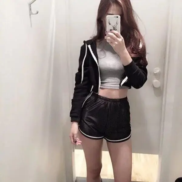 【潮妹關鍵字 4 】台女、日本妹長一樣為何穿搭大不同？PTT 網友問卦被神回：「因為台女只會露」引論戰！