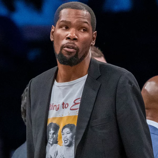 我就想吸！Kevin Durant 呼籲 NBA 聯盟該把「大麻」合法化：它能讓我們大家團結一心！