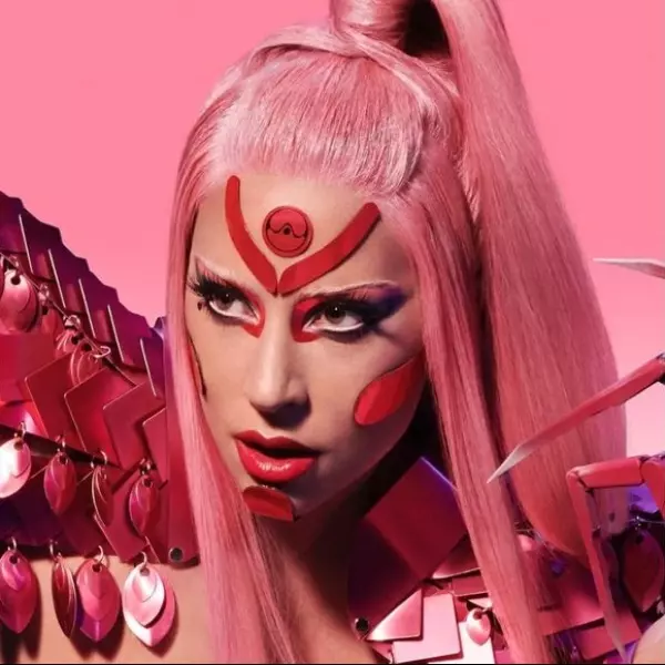 「不要畏懼別人的眼光！」Lady Gaga 最新專訪勵志金句連發！謹記這 3 點，成為獨一無二的你！