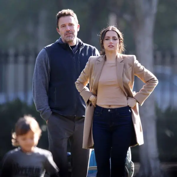 新情侶誕生！班艾佛列克戀上《鋒迴路轉》Ana de Armas，前任蝙蝠俠就愛性感正妹！