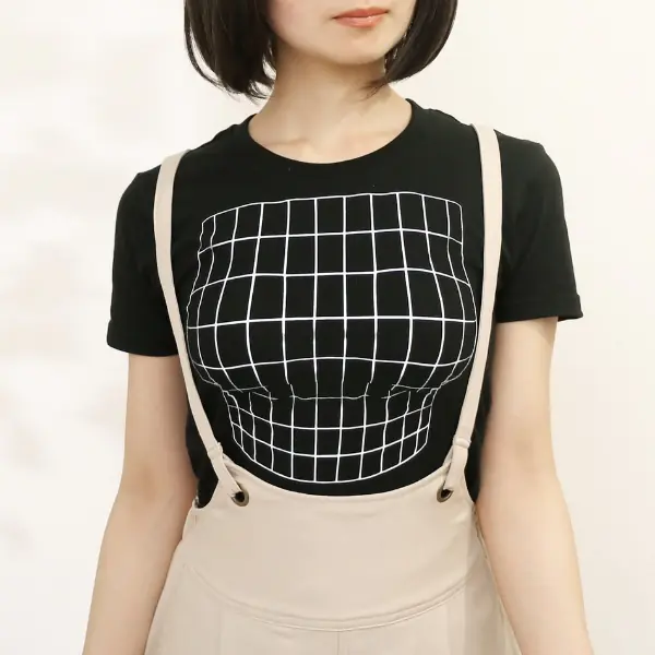 比修圖軟體還猛？這款「爆乳 Tee」超狂設計讓妳無痛豐胸！附上 2 招「視覺大胸術」網友：根本貧乳救星～