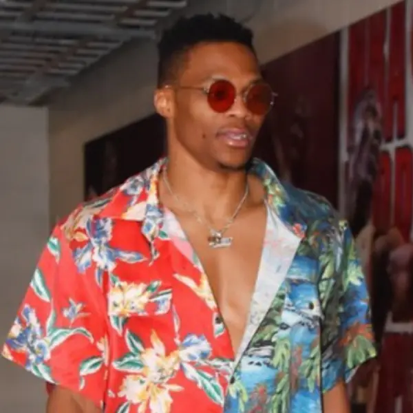 包準看到直接走人！NBA 球員親自示範「約會穿搭地雷」，女友崩潰：行走花瓶真的傻眼⋯