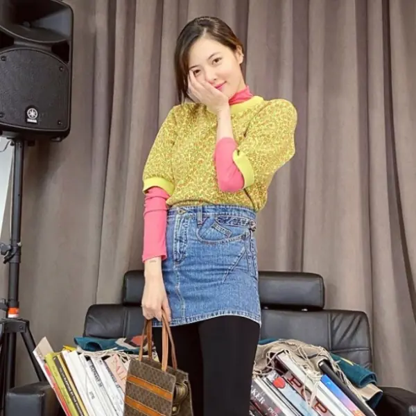 不要長得正就亂穿！Billie Eilish、泫雅⋯細數 4 位高顏值女神的「奇葩品味」，網友：老婆我真的不懂妳⋯