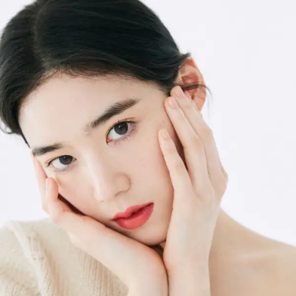 繼權娜拉後又一位女二爆紅！《永遠的君主》高貴總理「鄭恩彩」甜美杏眼＋精湛演技不著迷也難～