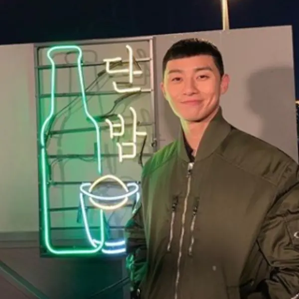 全智賢搭檔朴敘俊！雙主演全新韓劇《智異山》，打造年度最夢幻「姊弟戀」！