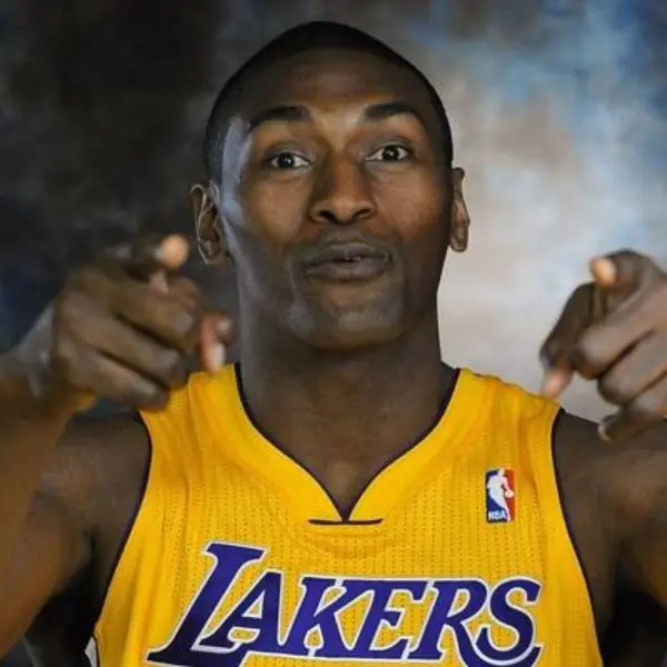NBA 最強防疫大使！世界和平鄭重呼籲：「誰敢亂出門，我就用我打球的防守方式對待你！」
