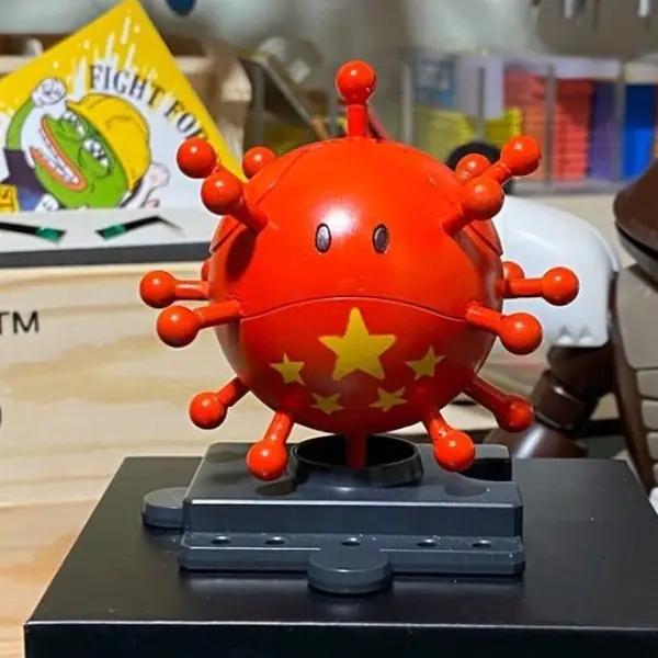 怕它就要吃掉它！世界各地紛紛 KUSO 新冠病毒，巧克力、漢堡、模型通通被感染啦！