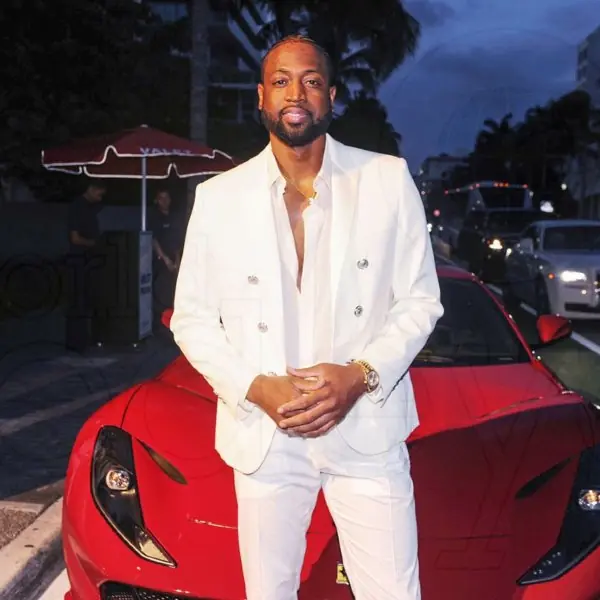 【老 J 推車 6】閃電俠的座駕！特搜 NBA 球星 Wade 5 大名車收藏，奢華程度絕對超過 9 分！