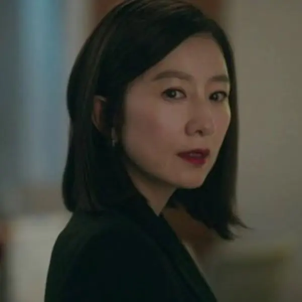 「女人不是不會外遇，只是遵守誠信。」盤點《夫婦的世界》池善雨超華麗「反擊台詞」字句猛戳女人心～