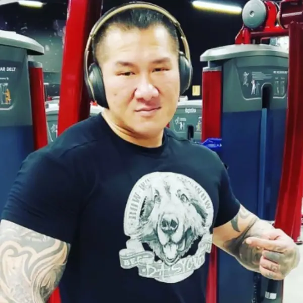 館長下面超霸氣！等法院開庭還能釋出「限量 Off-White 球鞋屌貨」，鞋迷一看全都高潮了！