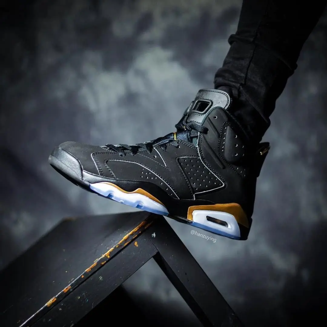 存錢是下個月的事！Yeezy、Air Jordan⋯本月最夯的 4 雙黑魂球鞋，你想買哪一雙？