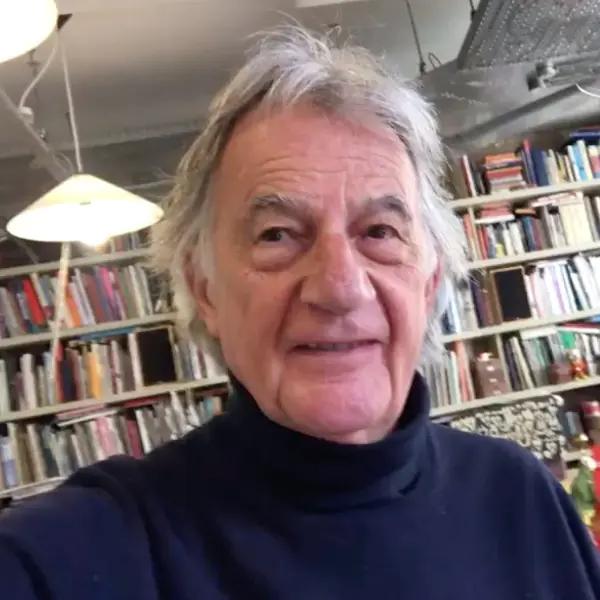 世紀大暖男！英國設計師  Paul Smith 爺爺「自拍加油影片」給台灣粉絲，網友：這洋蔥未免太大顆！