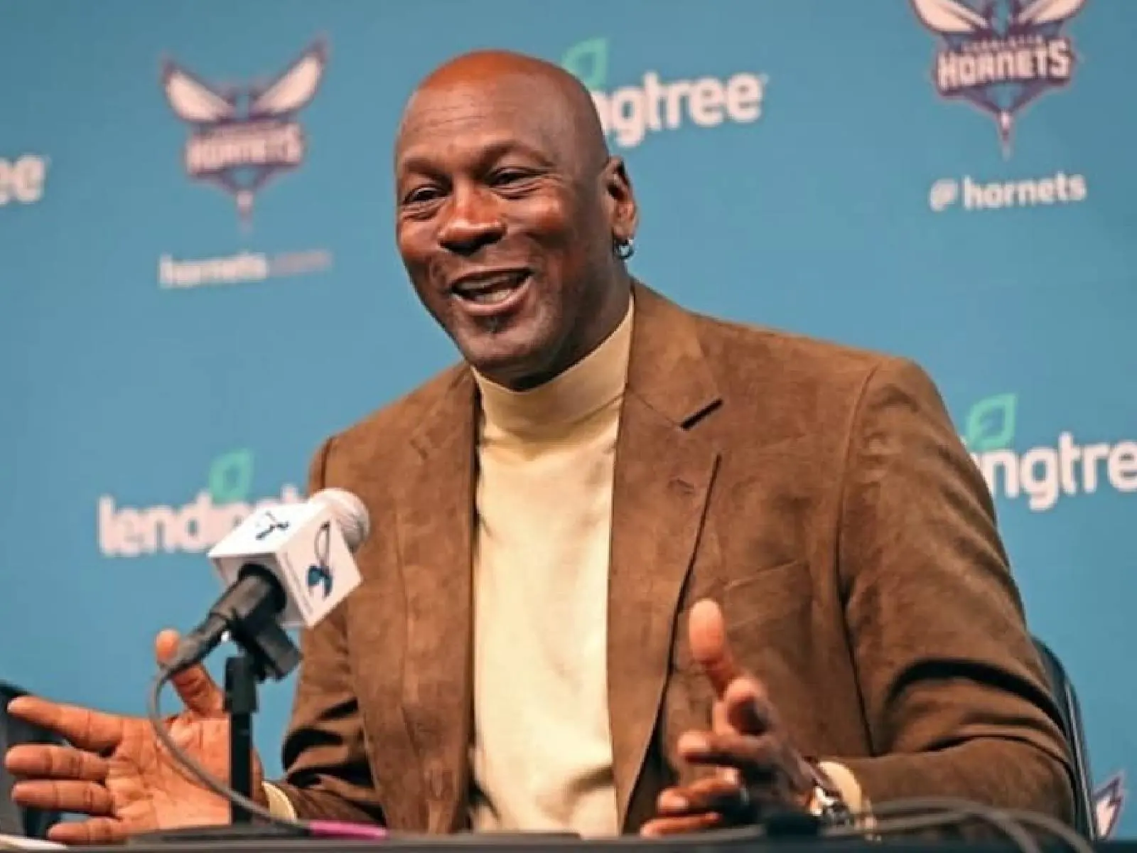 NBA／「喬丹」Michael Jordan 曾遭後輩用法拉利跑車炫富，他直接「開大絕」霸氣教訓小老弟！