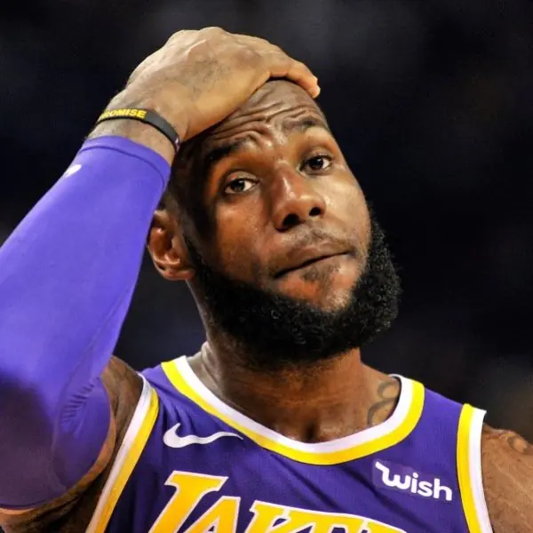 共體時艱？！NBA 聯盟決定扣除球員薪水 25%，超過 150 名「月光族」恐將有破產危機！