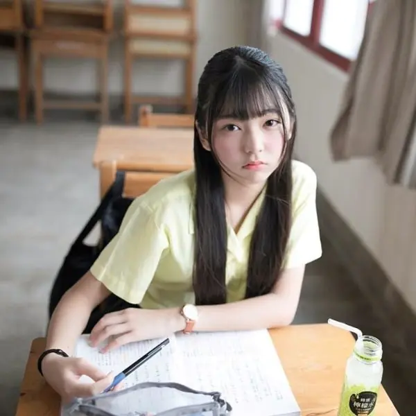 不服來辯！甜美系女孩奪「最美女高中生」冠軍全網秒戀愛：果然景美出正妹！