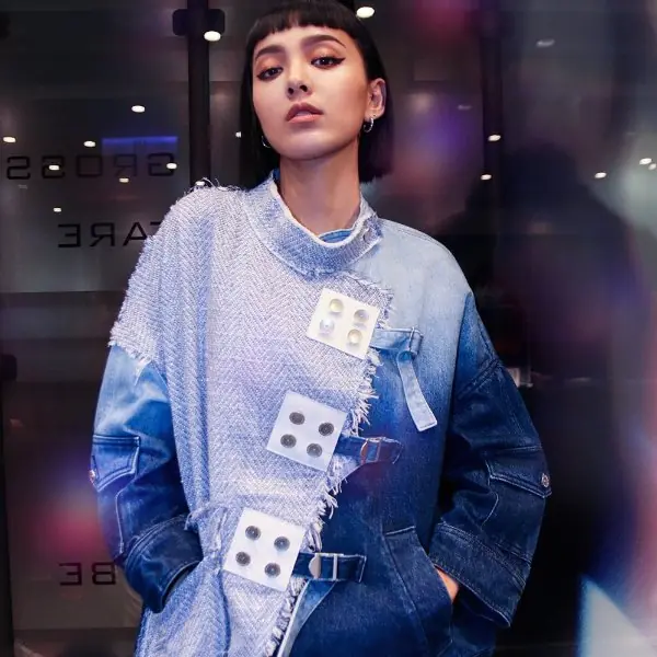 怎麼穿出潮流態度？PINK SELFIE x 李函 x 劉大強幫你揪出「 7 大」春夏穿搭重點，還不快筆記起來！